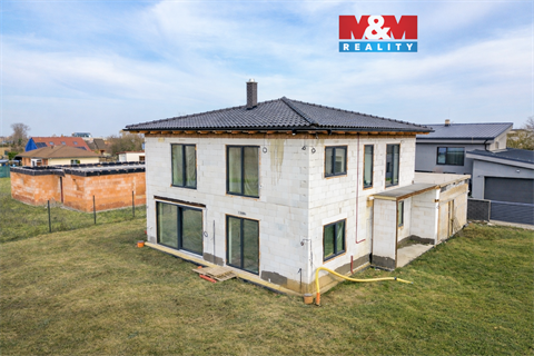 Prodej rodinného domu, 185 m² 0