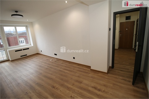 Prodej bytu 2+1, 55 m² 0