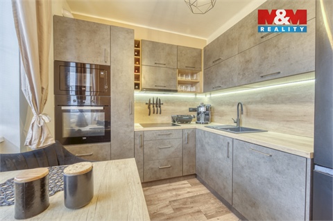 Pronájem bytu 2+1, 56 m² 2