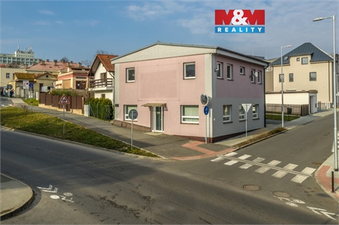 Pronájem kanceláře, 192 m² 0