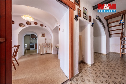 Prodej rodinného domu, 250 m² - 18