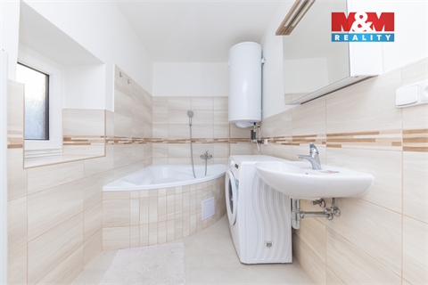 Prodej rodinného domu, 124 m² - 10