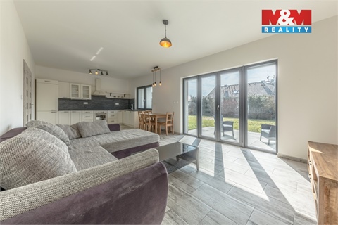 Pronájem rodinného domu, 132 m² 2