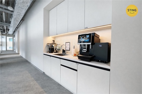 Pronájem kanceláře, 4 400 m² 6