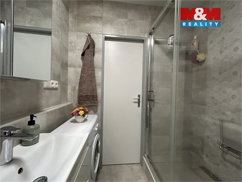 Pronájem bytu 1+1, 35 m² 12