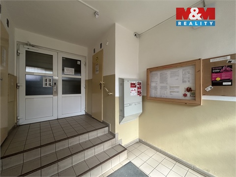 Pronájem bytu 1+1, 35 m² 28