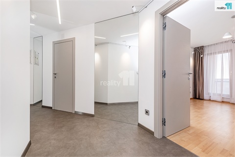 Pronájem bytu 2kk, 78 m² 12