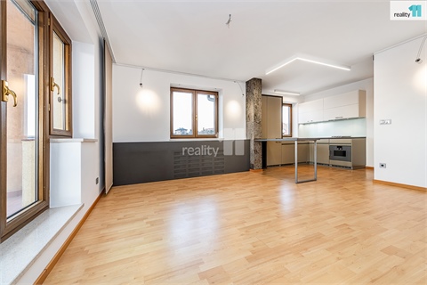 Pronájem bytu 2kk, 78 m² 2