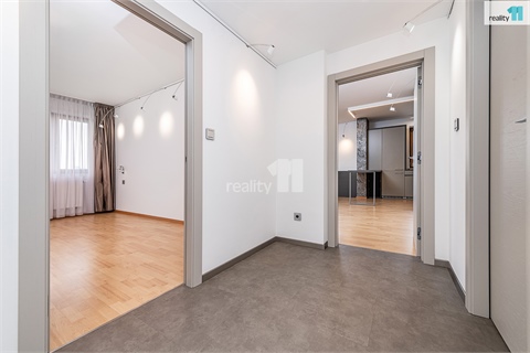Pronájem bytu 2kk, 78 m² - 12