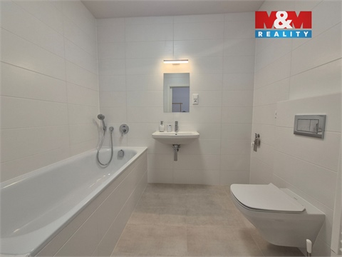 Pronájem bytu 3kk, 109 m² - 18