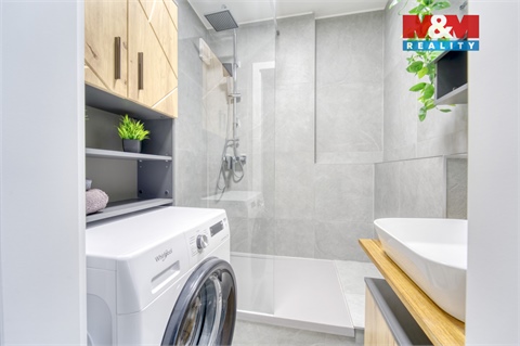 Prodej bytu 4kk, 62 m² 18