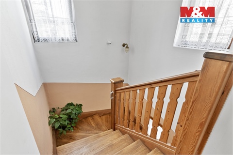 Prodej rodinného domu, 180 m² - 18