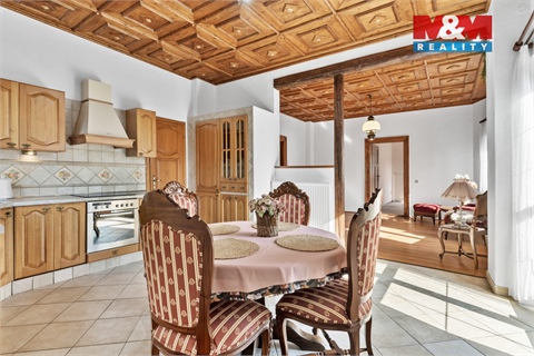 Prodej rodinného domu, 180 m² - 0