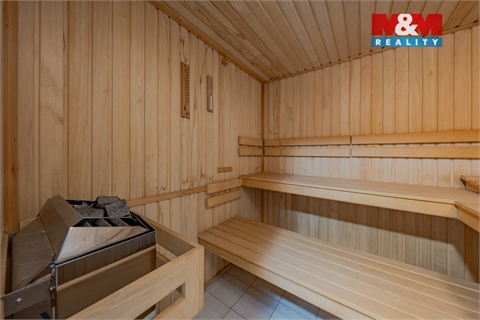 Prodej rodinného domu, 300 m² - 22