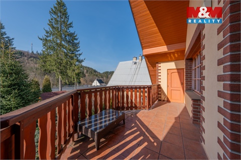 Prodej rodinného domu, 300 m² - 10