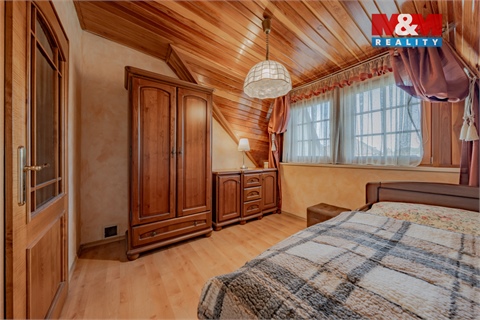 Prodej rodinného domu, 300 m² - 6