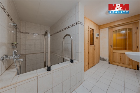 Prodej rodinného domu, 300 m² 22