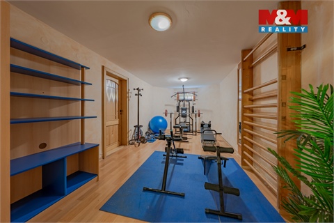 Prodej rodinného domu, 300 m² 24