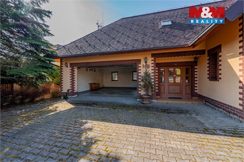 Prodej rodinného domu, 300 m² 28