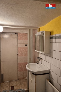 Prodej rodinného domu, 84 m² - 8