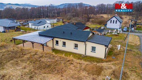 Prodej rodinného domu, 180 m² 18