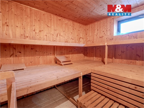 Prodej rodinného domu, 300 m² - 20