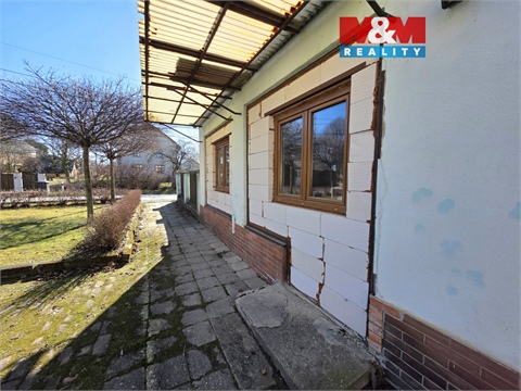 Prodej rodinného domu, 619 m² 0