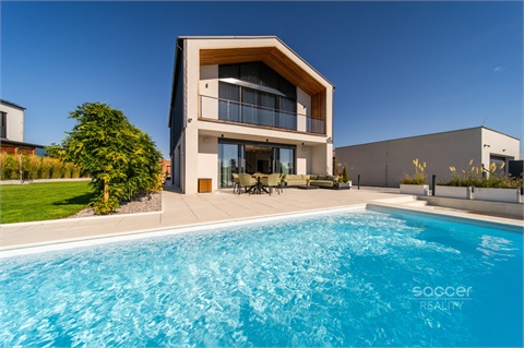 Prodej rodinného domu, 200 m² 2