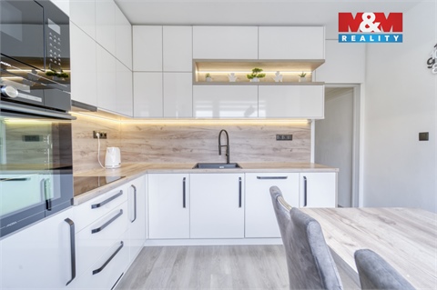 Prodej bytu 4+1, 83 m² - 8