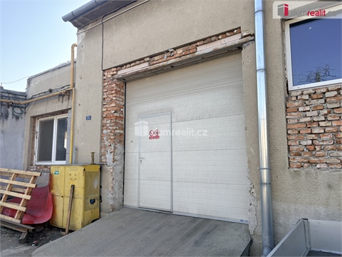 Pronájem skladu / haly, 30 m² - 2