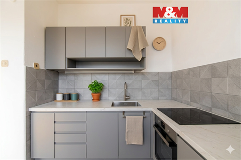 Prodej bytu 1+1, 43 m² 0