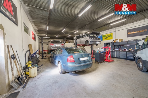 Prodej obchodních prostor, 760 m² - 18