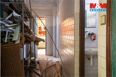 Prodej rodinného domu, 609 m² - 24