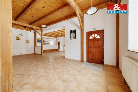 Prodej restaurace, 500 m² 28