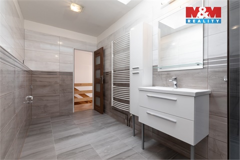 Prodej bytu 4kk, 125 m² - 14