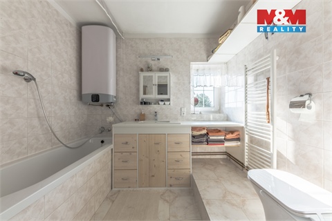 Prodej rodinného domu, 160 m² 14