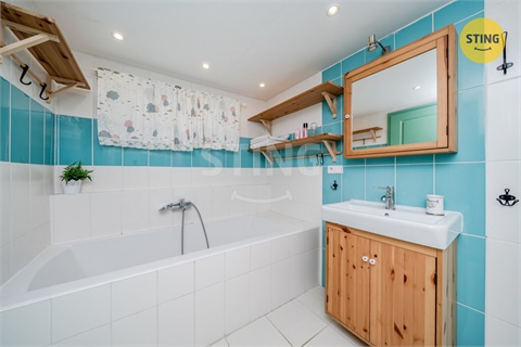 Prodej rodinného domu, 162 m² - 6