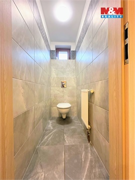 Prodej komerčního objektu, 350 m² 18