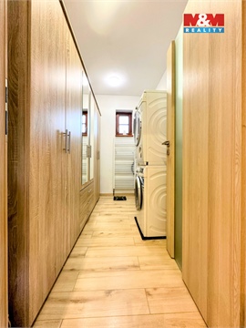 Prodej komerčního objektu, 350 m² - 28