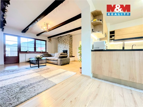 Prodej komerčního objektu, 350 m² 28