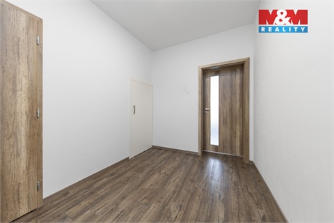 Prodej rodinného domu, 290 m² 10