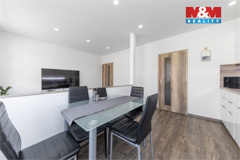 Prodej rodinného domu, 290 m² - 16