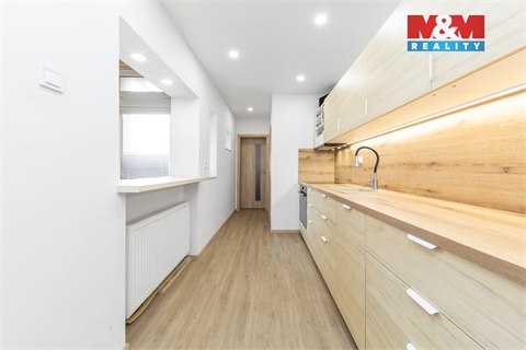 Prodej rodinného domu, 290 m² - 0