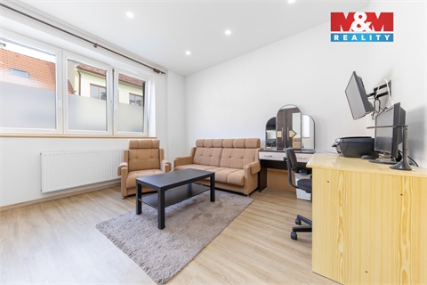 Prodej rodinného domu, 290 m² 8