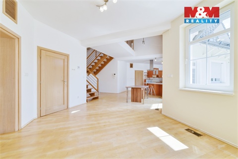 Prodej rodinného domu, 232 m² - 4