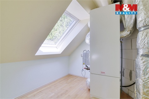 Prodej rodinného domu, 232 m² - 18