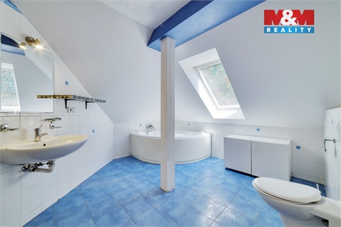 Prodej rodinného domu, 232 m² 14