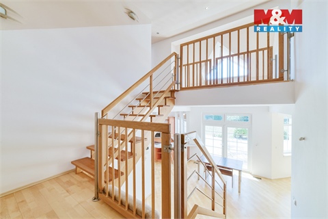 Prodej rodinného domu, 232 m² - 8