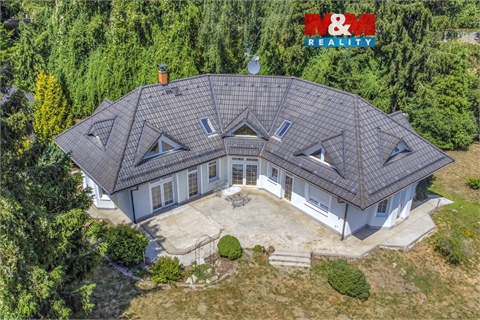 Prodej rodinného domu, 232 m² 0