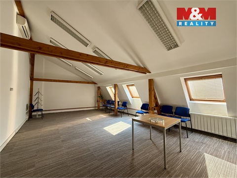 Pronájem kanceláře, 275 m² 4